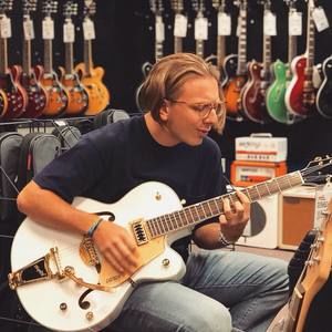 Meet your Posher, Lucas